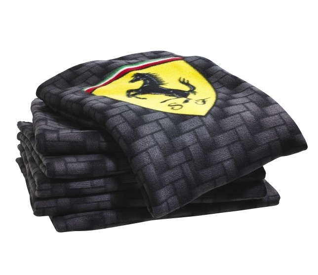 Scuderia Ferrari černá deka