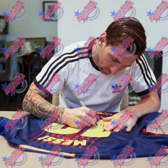 Legendy zarámovaný dres FC Barcelona Messi Signed 2017-2018 Shirt (Framed)