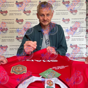 Legendy zarámovaný dres Manchester United 1999 Solskjaer & Sheringham Signed Shirt (Framed)