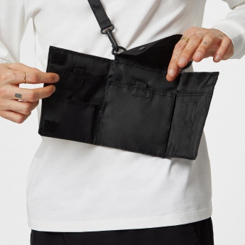 Mercedes AMG Petronas taštička Travel Pouch Black F1 Team 2023