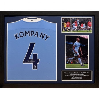 Legendy zarámovaný dres 2020-2021 Kompany Signed Shirt (Framed)