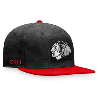 Chicago Blackhawks čepice flat kšiltovka Black-Athletic Red