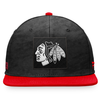 Chicago Blackhawks čepice flat kšiltovka Black-Athletic Red