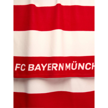 Bayern Mnichov fleecová deka Stripes