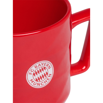 Bayern Mnichov hrníček Red Arena