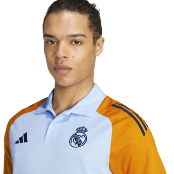 Real Madrid fotbalový dres globlu