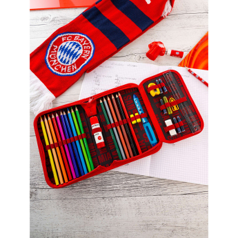 Bayern Mnichov plněný penál Stripe