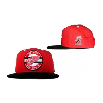 Detroit Red Wings čepice flat kšiltovka #21 Tatar red-black