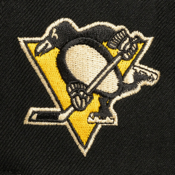 Pittsburgh Penguins čepice flat kšiltovka Cream Script Snapback black