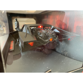 Modely aut a motorek model 1/18 Toys Batmobile BATMAN 2022