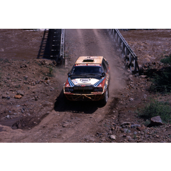Modely aut a motorek model 1/18 Lancia Delta Integrale Rally Kankkunen-Piironen Safari Rally 1990