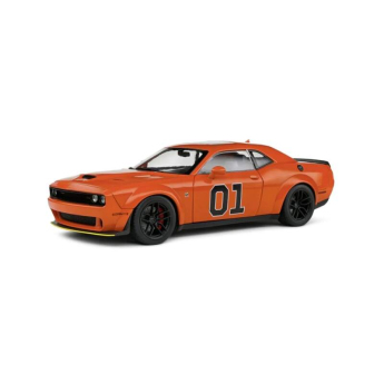 Modely aut a motorek model 1/18 Dodge Challenger R/T Scat Pack Widebody #01 Hazzard Tribute 2023