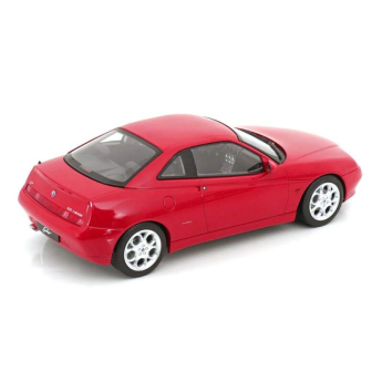 Modely aut a motorek model 1/18 GTV 1999 red