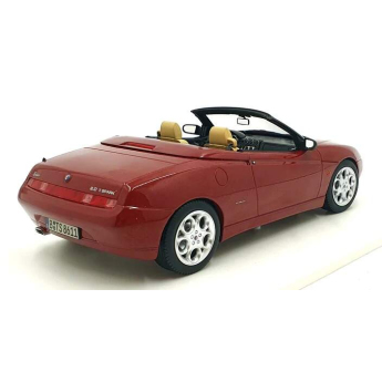 Modely aut a motorek model 1/18 Alfa Romeo Spider 1999 red