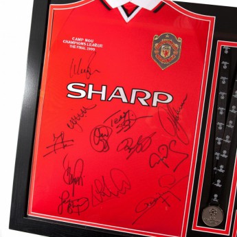 Legendy zarámovaný dres Manchester United 1999 Champions League Final Signed Shirt (Framed)
