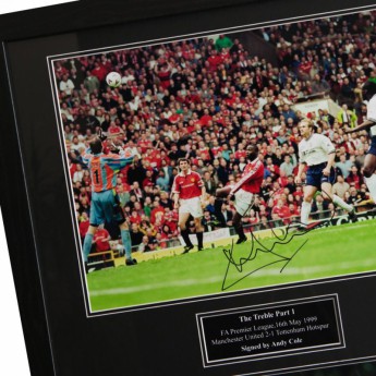 Legendy obrázek v rámečku Manchester United Treble Winners Signed Framed Prints