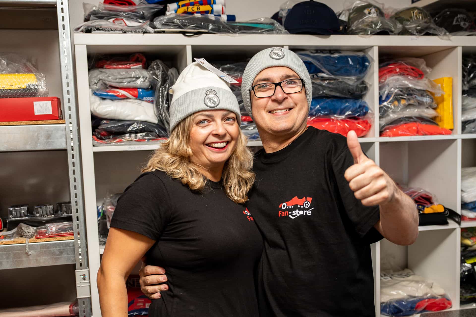 Lidé stojící za e-shopem Fan-Store